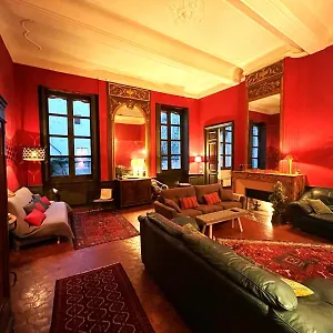  Apartment Palais Des Papes: Historic Mansion With Free Nearby Parking France